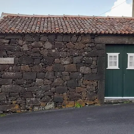 Holiday home Al - Adega Do Terra Madalena (Azores)