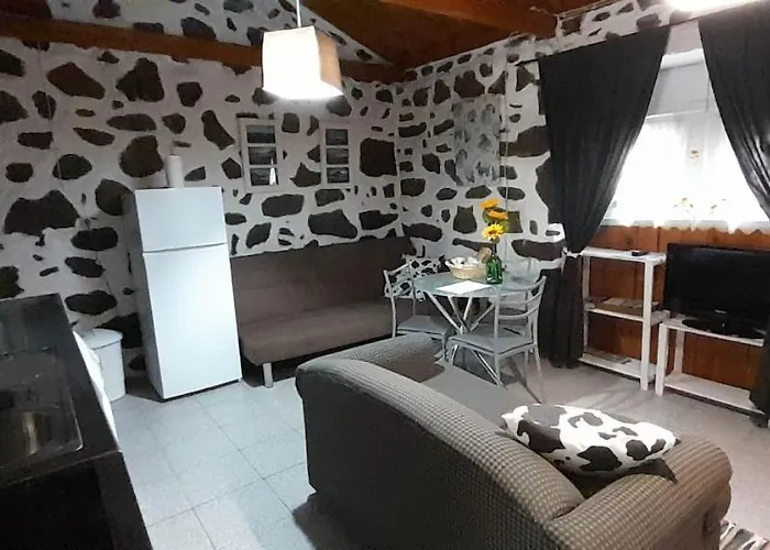 Al - Adega Do Terra Ferienhaus Madalena (Azores)